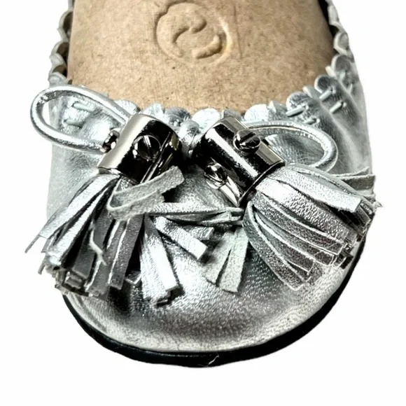 Tory Burch Reese Metallic Silver Leather Scrunch Tassel Ballet Flats Size 7 - Picture 12 of 16